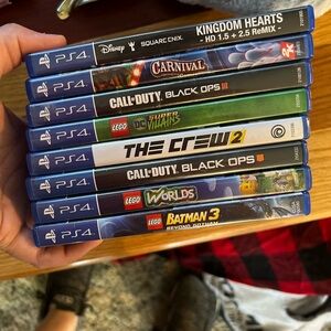 7 PS4 games. All in GUC.